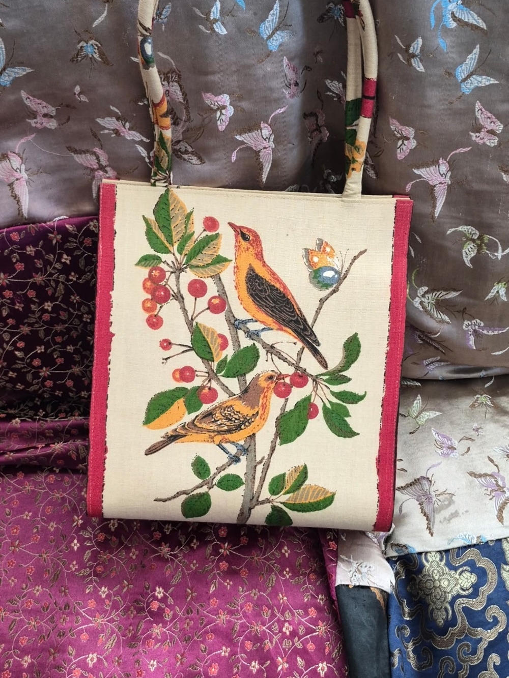 Canvas Tote Bag with Bird & Berry Motif in Cream and Red